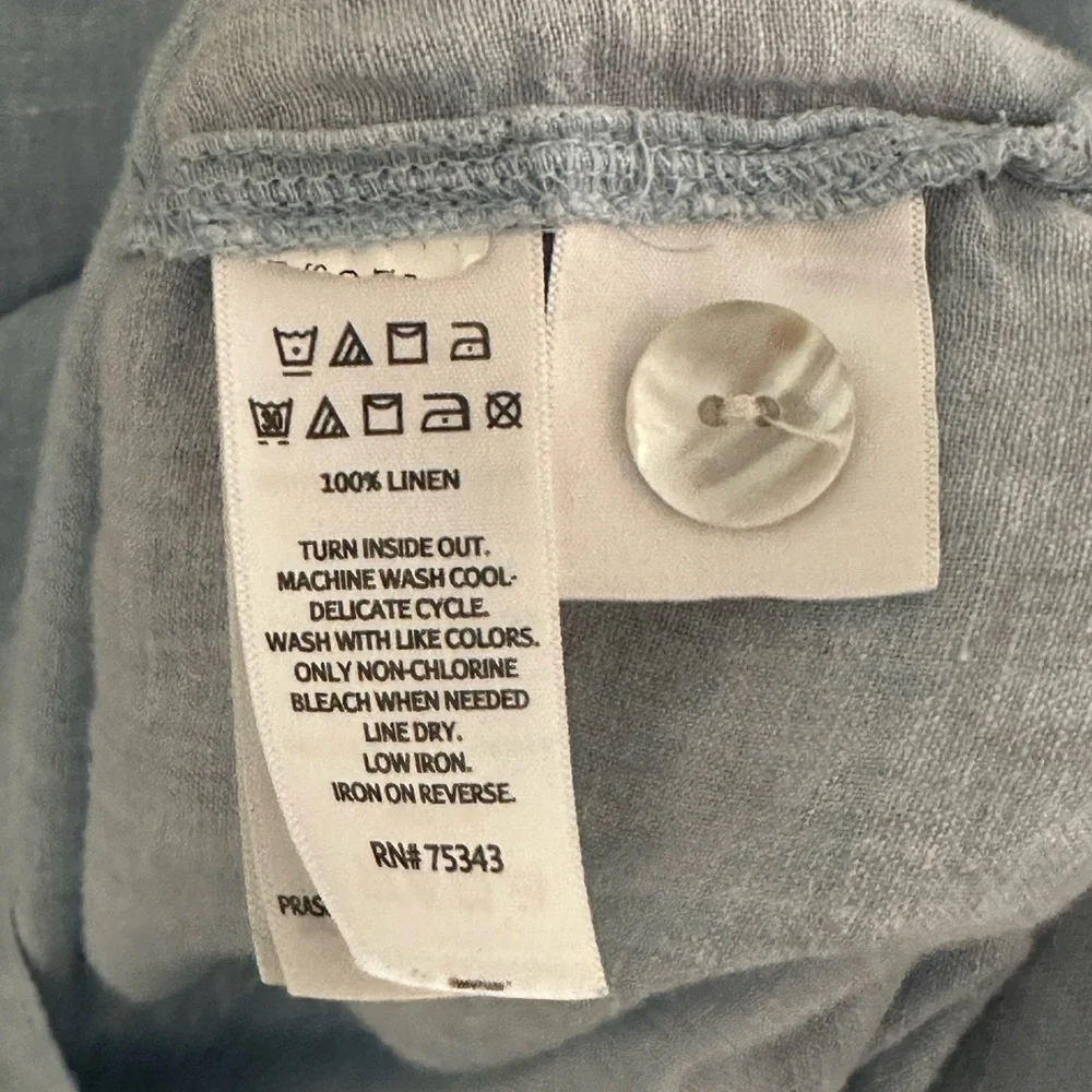 Tahari Women’s Linen Button Detail Blouse Light Blue 3/4 Sleeve Medium - Picture 4 of 8